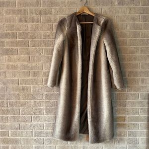 BEAR DANCE Very Soft Faux Fur Trench Coat